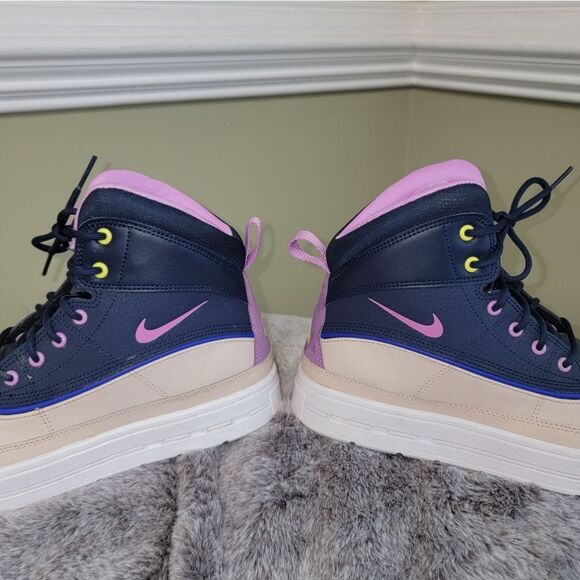 Nike ACG Woodside 2 High Boots • Sold Out Colorway • Size 5.5 Youth / 7 Women - Picture 13 of 15